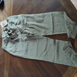 NWT Entro Lightweight Cargo Pants Size Small - Olive